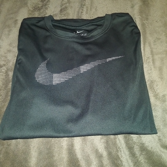 Nike Other - Nike Dri-Fit Long Sleeve Tee